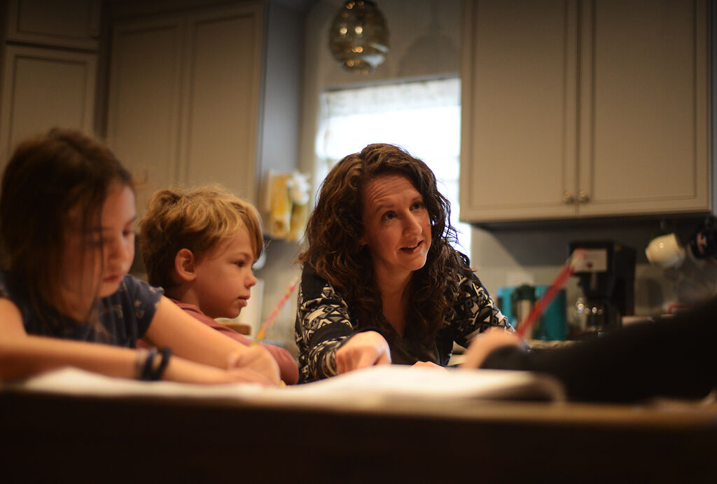 Sarah Reeves teaches her children, Maggie Reeves, Bodie Reeves and Lucy Reeves